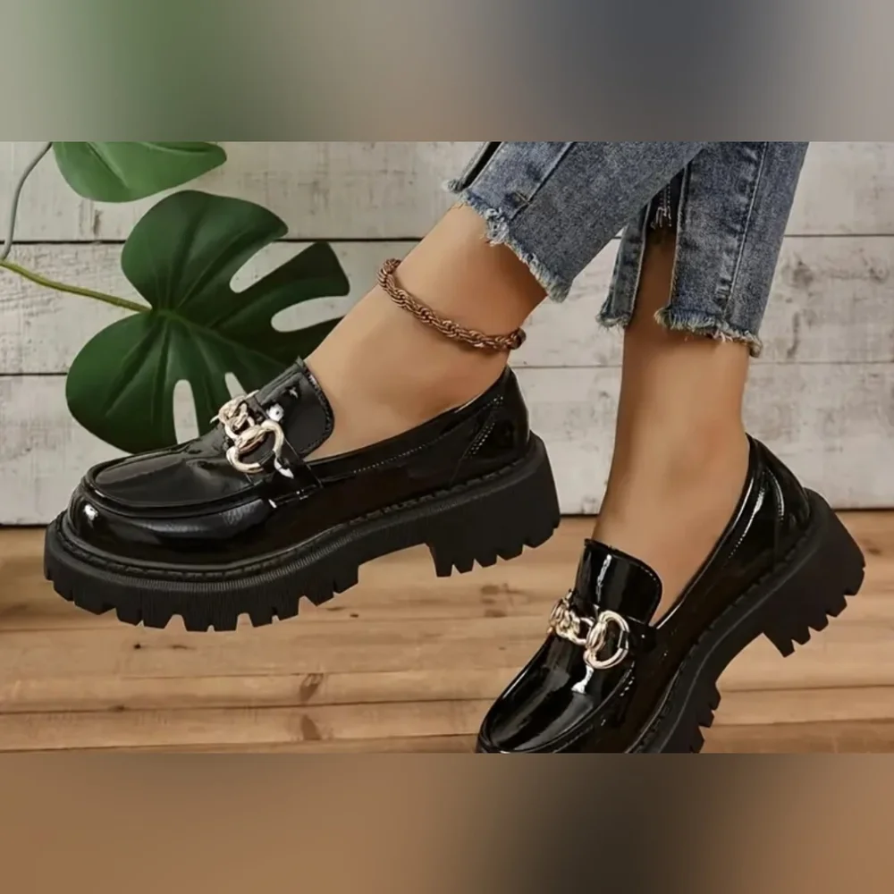 Chunky Heeled Shoes. - Picture 3 of 3